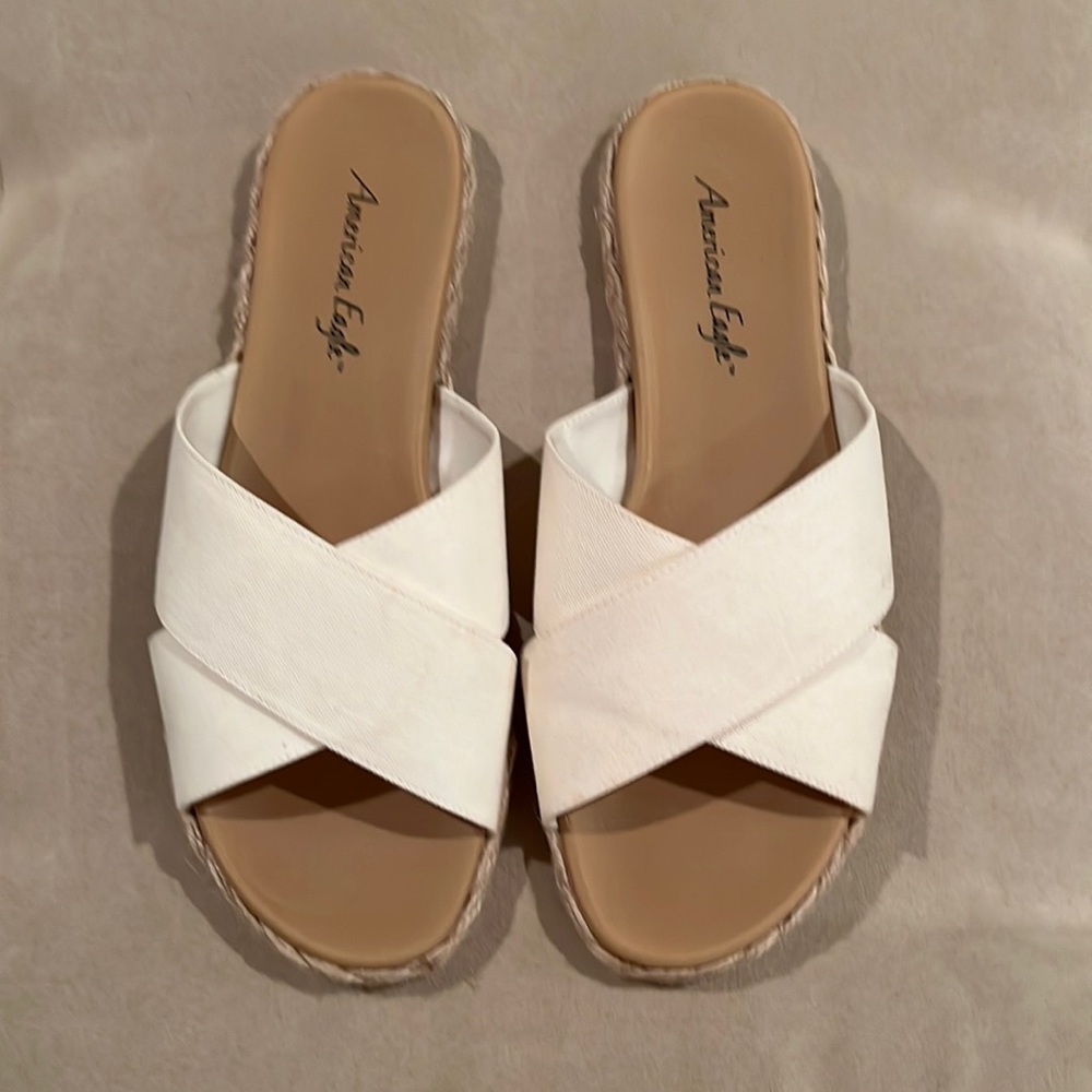 American Eagle sandals
